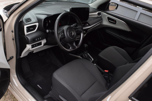 Suzuki Swift 1.2 Style Smart Hybrid|Carplay|Camera