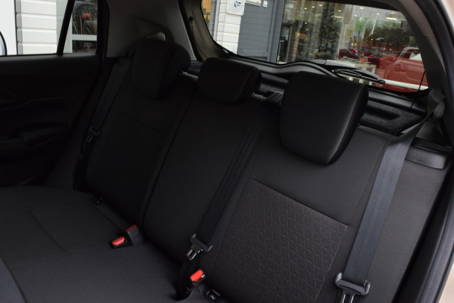 Suzuki Swift 1.2 Style Smart Hybrid|Carplay|Camera