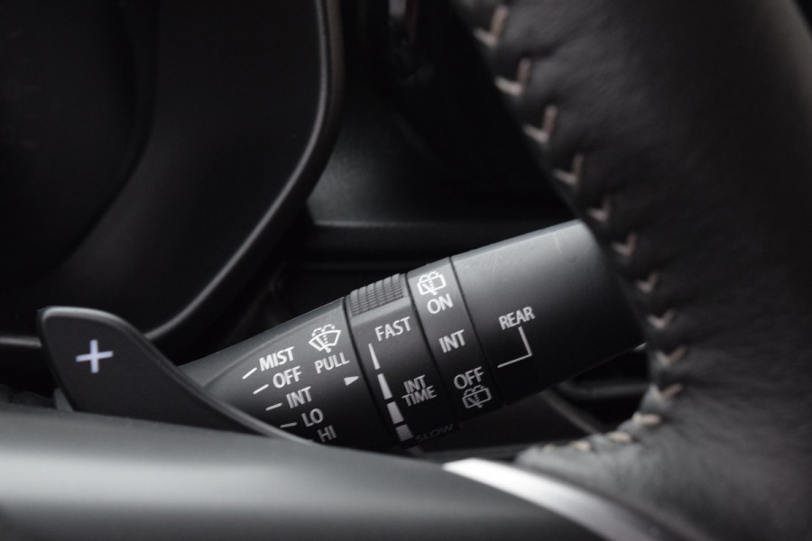 Suzuki Swift 1.2 Style Smart Hybrid|Carplay|Camera