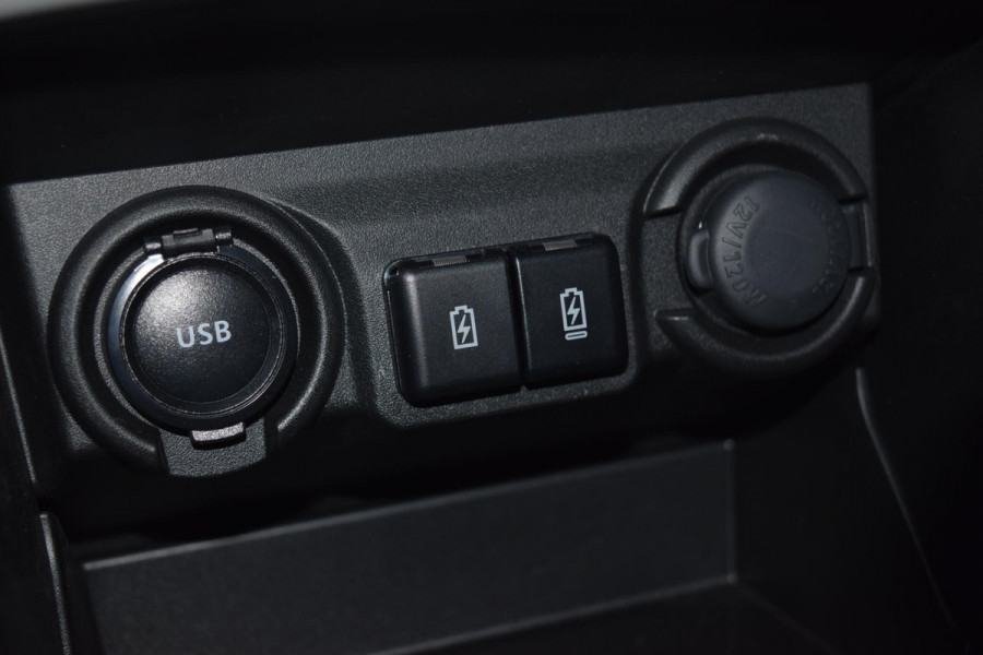 Suzuki Swift 1.2 Style Smart Hybrid|Carplay|Camera