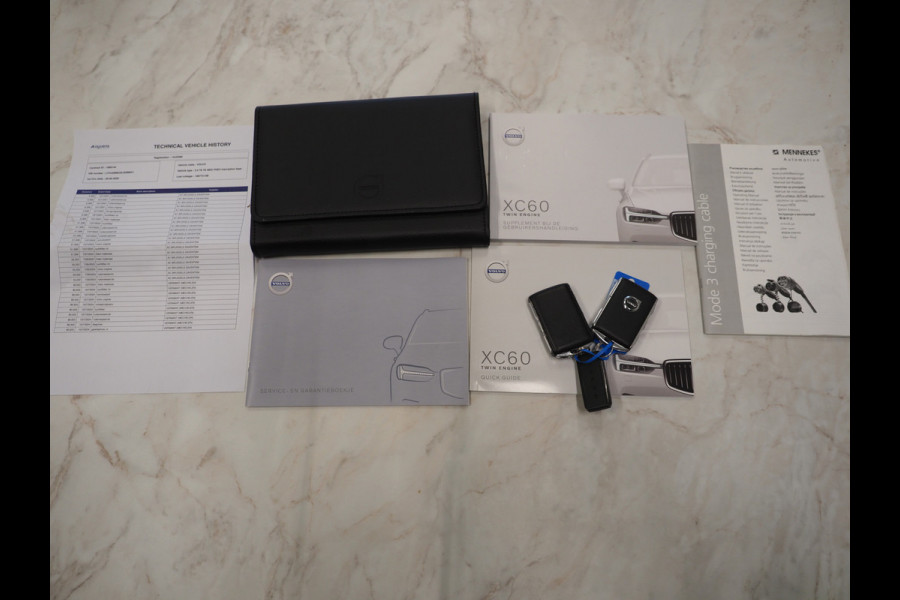 Volvo XC60 2.0 Recharge T8 AWD Inscription | Panoramadak | Pilot Assist | 360 | Memory | BLIS | Virtual | LED | Carplay