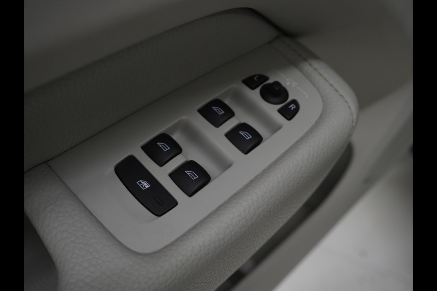 Volvo XC60 2.0 Recharge T8 AWD Inscription | Panoramadak | Pilot Assist | 360 | Memory | BLIS | Virtual | LED | Carplay