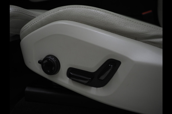 Volvo XC60 2.0 Recharge T8 AWD Inscription | Panoramadak | Pilot Assist | 360 | Memory | BLIS | Virtual | LED | Carplay