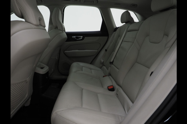 Volvo XC60 2.0 Recharge T8 AWD Inscription | Panoramadak | Pilot Assist | 360 | Memory | BLIS | Virtual | LED | Carplay
