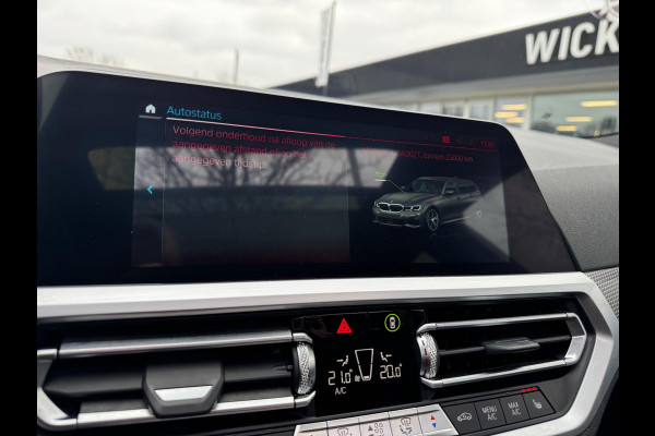 BMW 3 Serie Touring 330e High Executive M sport Panorama Leder Camera