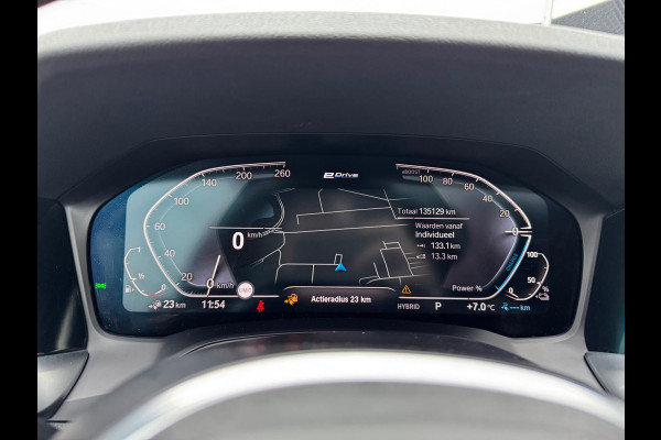 BMW 3 Serie Touring 330e High Executive M sport Panorama Leder Camera