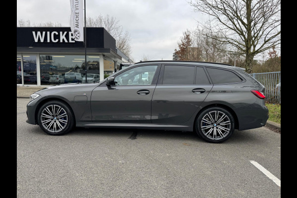 BMW 3 Serie Touring 330e High Executive M sport Panorama Leder Camera