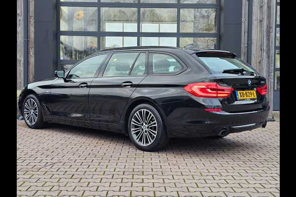 BMW 5 Serie Touring 520i High Executive Sport Line | Automaat | Trekhaak | Navi | Stoel & stuurverwarming | Camera |