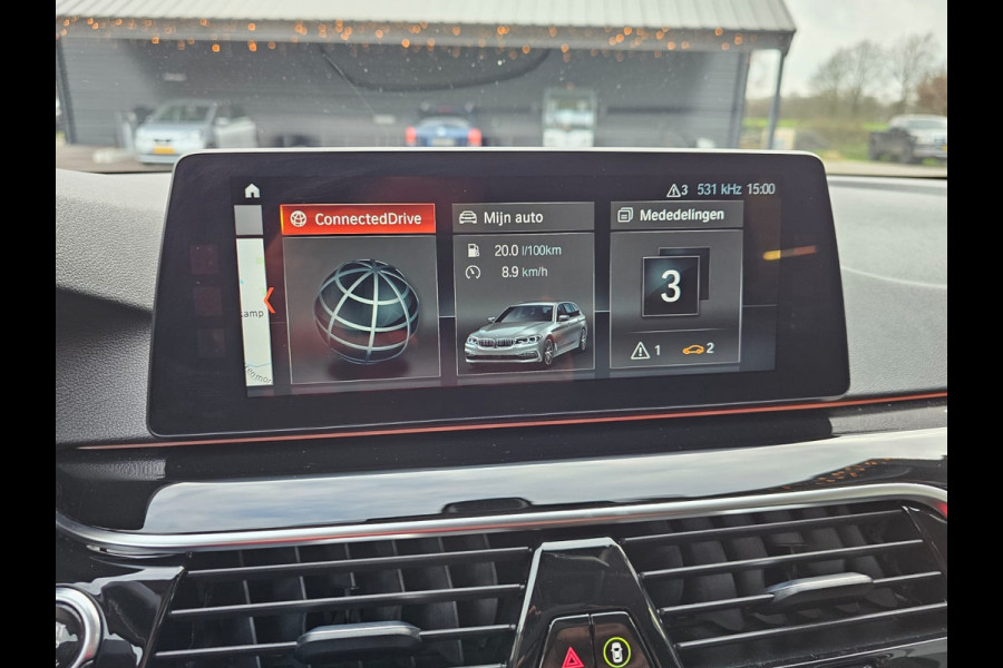 BMW 5 Serie Touring 520i High Executive Sport Line | Automaat | Trekhaak | Navi | Stoel & stuurverwarming | Camera |