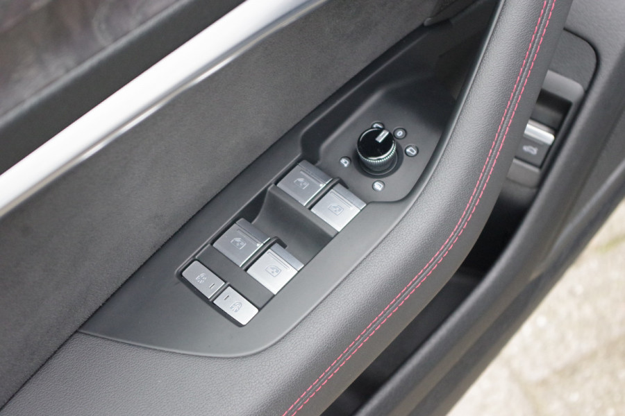 Audi A6 Limousine 55 TFSI e 367 PK Quattro Pro Line S-Line Competition PHEV, Panoramadak, RS-Sportstoelen, 360 Camera