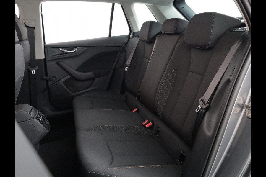 Škoda Kamiq 1.0 TSI Ambition 110 pk | Verlengde garantie | Navigatie via App | Cruise control | LED koplampen |