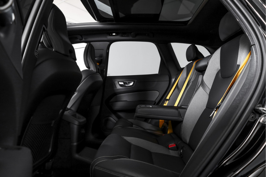Volvo XC60 2.0 T8 Plug-in-hybrid AWD Polestar Engineered - Facelift MY26 | Elek. trekhaak | S/K-Panodak | Dig.Cockpit | Adapt.Cruise | Harman/Kardon | Stoel+-Stuurverw. | Elek. stoelen | 360 Camera | NAV + App.Connect + NAV | ECC | LM 22" | 9218