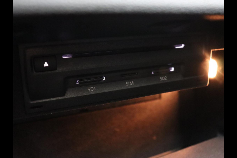 Audi A3 Limousine 1.4 TFSI Sport S Line Edition | Adaptive Cruise | LMV 18 inch | Wegklapbare trekhaak | Navigatie | Climate Control