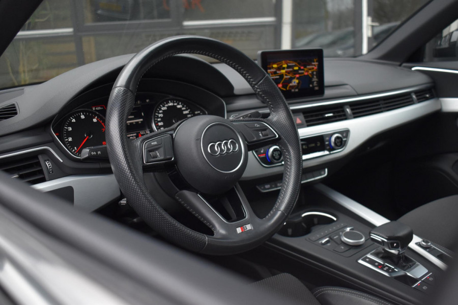 Audi A4 Limousine 2.0 TFSI S Line NAP Xenon Led DriveSelect Trekhaak StoelVw