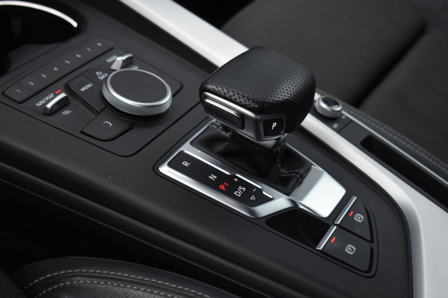 Audi A4 Limousine 2.0 TFSI S Line NAP Xenon Led DriveSelect Trekhaak StoelVw