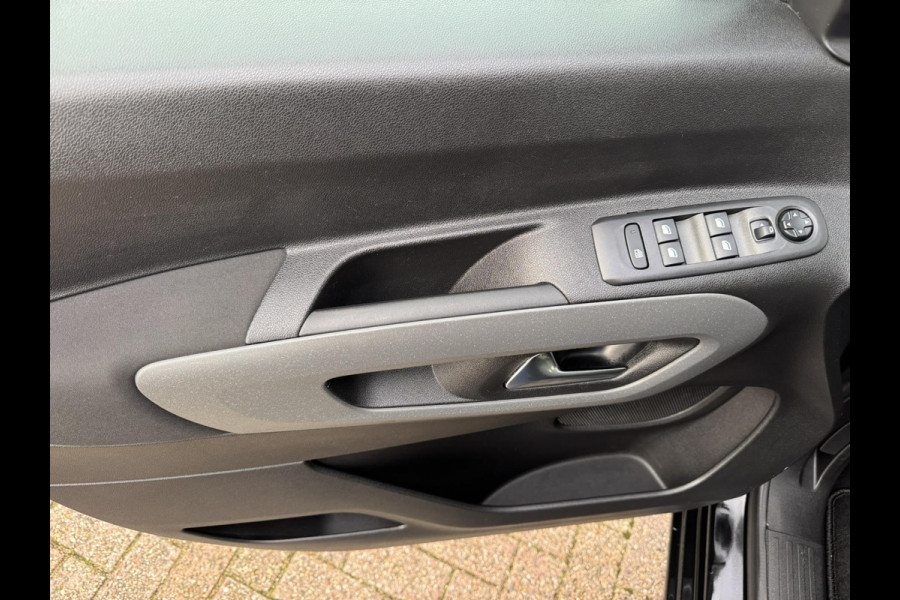 Citroën Berlingo 1.2 PureTech XTR Cruise Control Airco Navigatie Apple / Android DAB Bluetooth Parkeersensoren