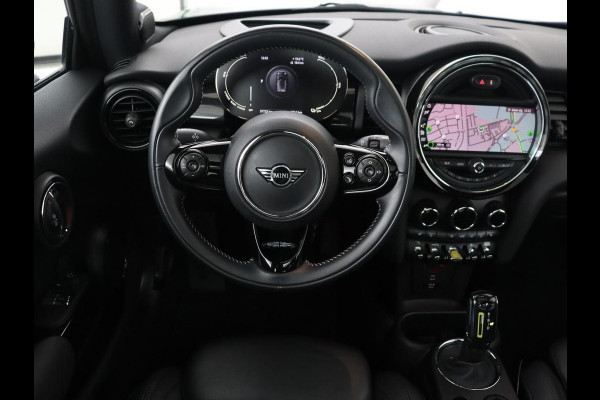 MINI Mini Electric Yours 33 kWh | Panoramadak | Camera | Head-up display | Cruise Control | keyless entry | Stoelverwarming | Navigatie
