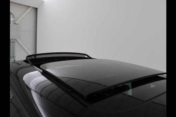 MINI Mini Electric Yours 33 kWh | Panoramadak | Camera | Head-up display | Cruise Control | keyless entry | Stoelverwarming | Navigatie