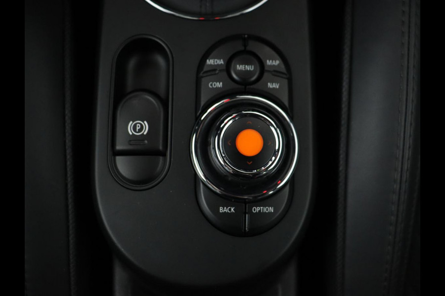 MINI Mini Electric Yours 33 kWh | Panoramadak | Camera | Head-up display | Cruise Control | keyless entry | Stoelverwarming | Navigatie