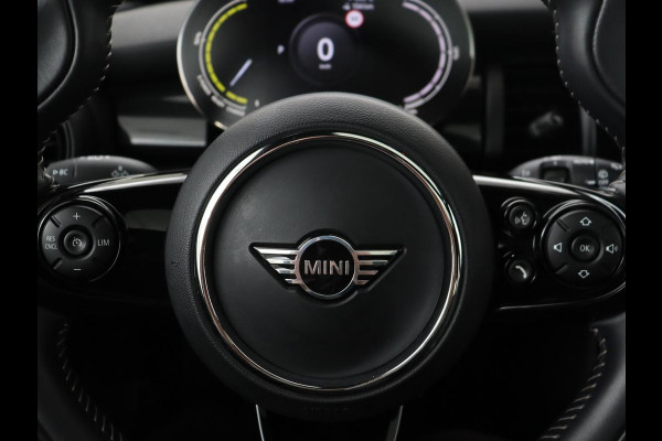 MINI Mini Electric Yours 33 kWh | Panoramadak | Camera | Head-up display | Cruise Control | keyless entry | Stoelverwarming | Navigatie
