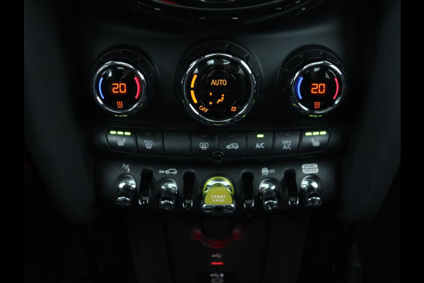 MINI Mini Electric Yours 33 kWh | Panoramadak | Camera | Head-up display | Cruise Control | keyless entry | Stoelverwarming | Navigatie