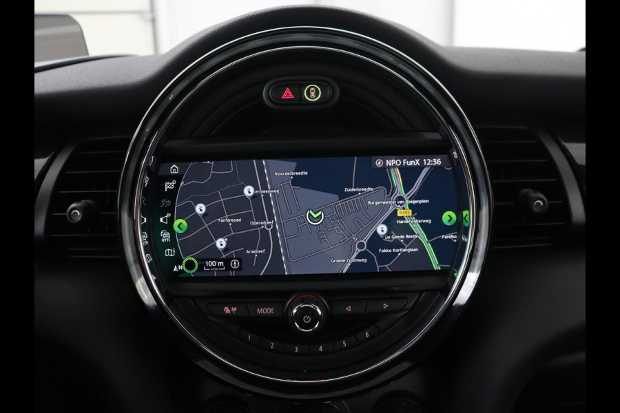 MINI Mini Electric Yours 33 kWh | Panoramadak | Camera | Head-up display | Cruise Control | keyless entry | Stoelverwarming | Navigatie