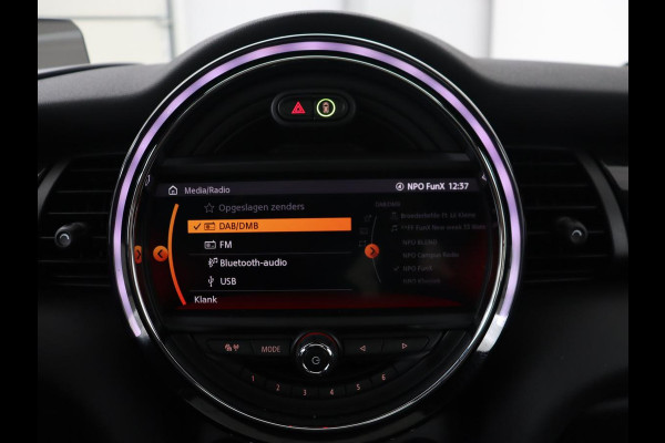 MINI Mini Electric Yours 33 kWh | Panoramadak | Camera | Head-up display | Cruise Control | keyless entry | Stoelverwarming | Navigatie