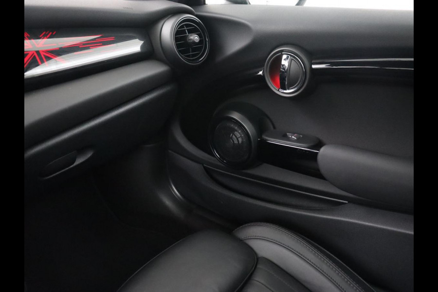 MINI Mini Electric Yours 33 kWh | Panoramadak | Camera | Head-up display | Cruise Control | keyless entry | Stoelverwarming | Navigatie