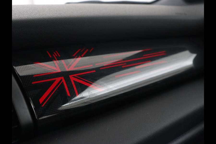 MINI Mini Electric Yours 33 kWh | Panoramadak | Camera | Head-up display | Cruise Control | keyless entry | Stoelverwarming | Navigatie