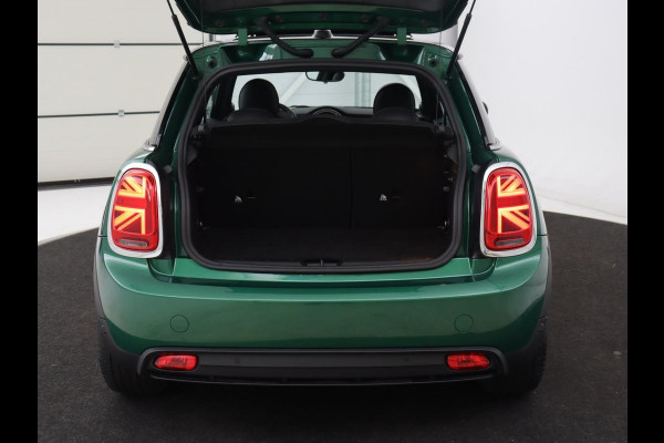 MINI Mini Electric Yours 33 kWh | Panoramadak | Camera | Head-up display | Cruise Control | keyless entry | Stoelverwarming | Navigatie