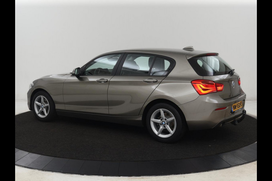 BMW 1-serie 118i Executive | 65.000 NAP | Cruise Control | Navigatie | Trekhaak | PDC | Bleutooth | Xenon | Automaat