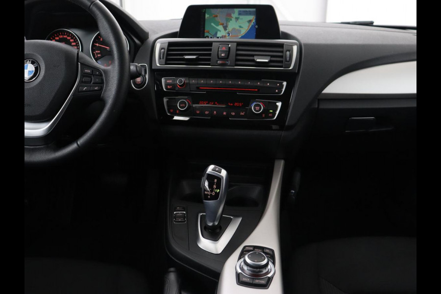 BMW 1-serie 118i Executive | 65.000 NAP | Cruise Control | Navigatie | Trekhaak | PDC | Bleutooth | Xenon | Automaat