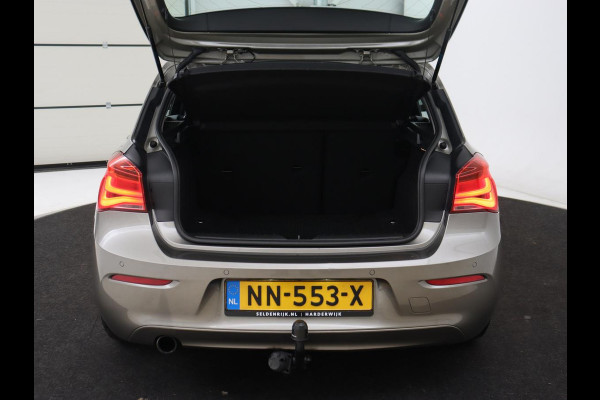 BMW 1-serie 118i Executive | 65.000 NAP | Cruise Control | Navigatie | Trekhaak | PDC | Bleutooth | Xenon | Automaat