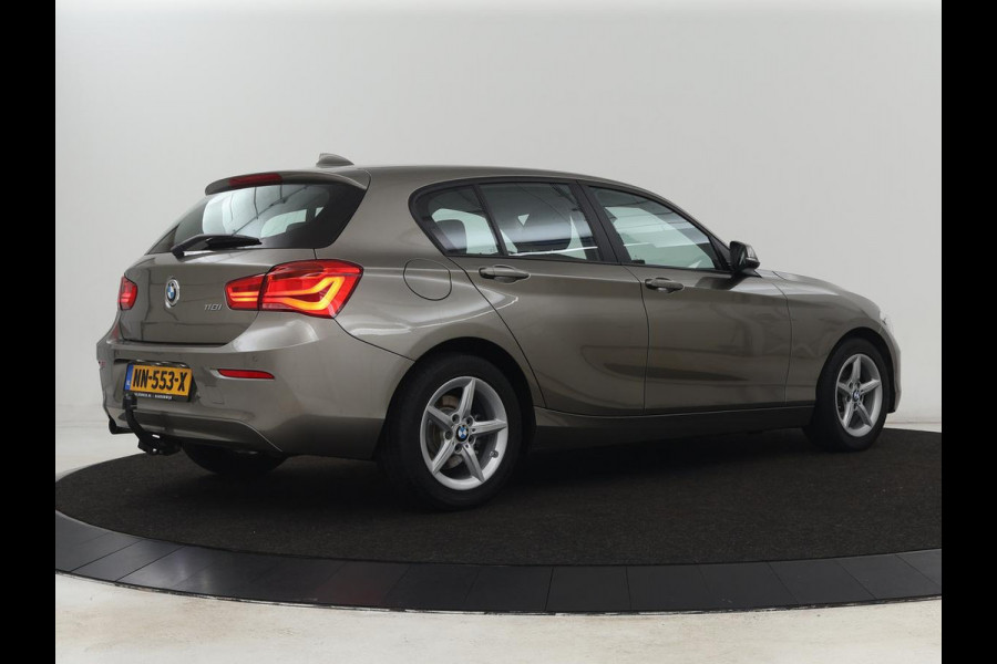 BMW 1-serie 118i Executive | 65.000 NAP | Cruise Control | Navigatie | Trekhaak | PDC | Bleutooth | Xenon | Automaat