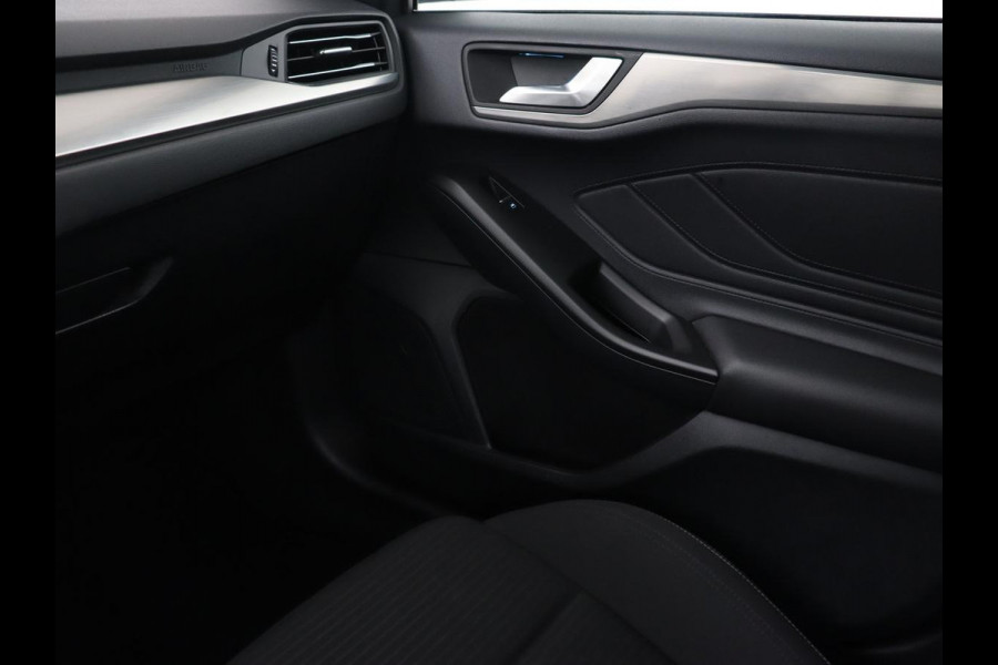 Ford Focus 1.0 EcoBoost Titanium Business | Apple Carplay | Navigatie | Cruise Control | Keyless entry | LMV 16 |