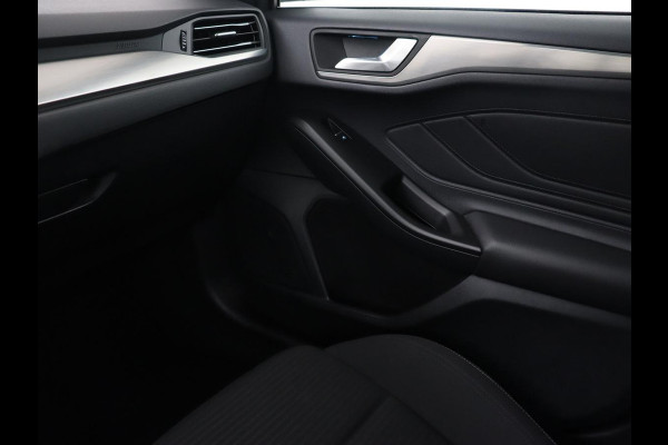 Ford Focus 1.0 EcoBoost Titanium Business | Apple Carplay | Navigatie | Cruise Control | Keyless entry | LMV 16 |