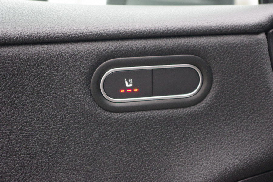 Mercedes-Benz A-Klasse 200 164 PK Automaat Business Solution, Groot-Navigatie, Stoelverwarming