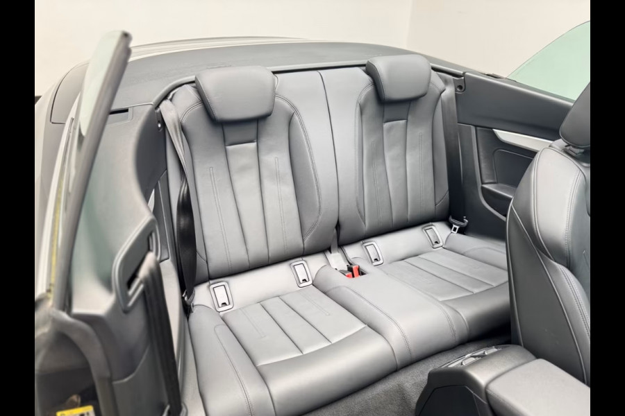 Audi A5 Cabriolet 40 Tfsi S-Tronic (150kW/204pk) ** MATRIX, LEDER, VIRTUAL, NEKVERW, 18-inch LMV, ADAPT. CRUISE ** 1e EIG - € 26.200,= onder NP ** ** INFORMEER OOK NAAR ONZE AANTREKKELIJKE FINANCIAL-LEASE TARIEVEN **