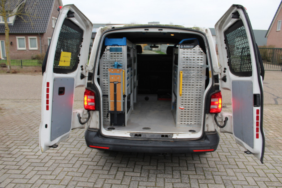 Volkswagen Transporter T6 2.0 TDI 102PK Euro6 L1 Comfortline ✓ Sortimo werkplaats inrichting ✓ Victron Energy stroomunit ✓ Standkachel