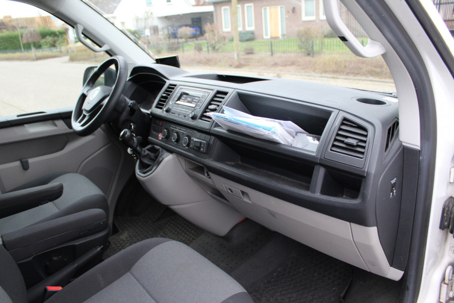 Volkswagen Transporter T6 2.0 TDI 102PK Euro6 L1 Comfortline ✓ Sortimo werkplaats inrichting ✓ Victron Energy stroomunit ✓ Standkachel