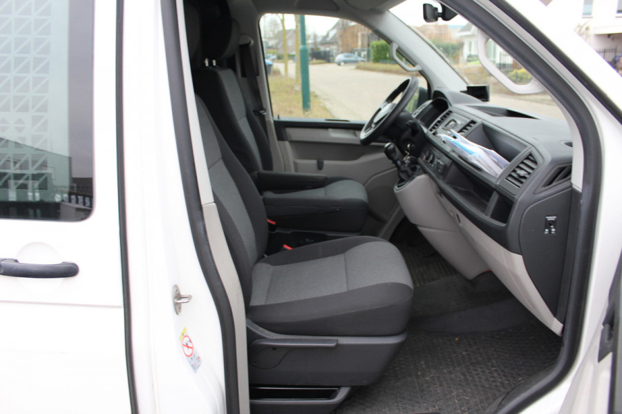 Volkswagen Transporter T6 2.0 TDI 102PK Euro6 L1 Comfortline ✓ Sortimo werkplaats inrichting ✓ Victron Energy stroomunit ✓ Standkachel