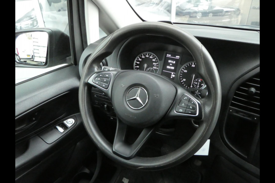 Mercedes-Benz Vito 114cdi XL, 2xschuifdeur, Automaat, Camera, Navigatie, 3-Zits, trekhaak, PDC.