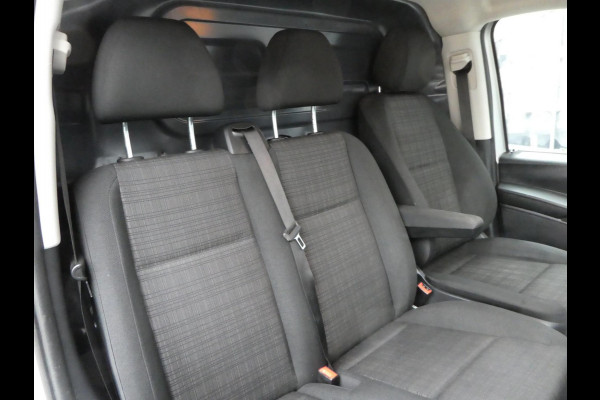 Mercedes-Benz Vito 114cdi XL, 2xschuifdeur, Automaat, Camera, Navigatie, 3-Zits, trekhaak, PDC.