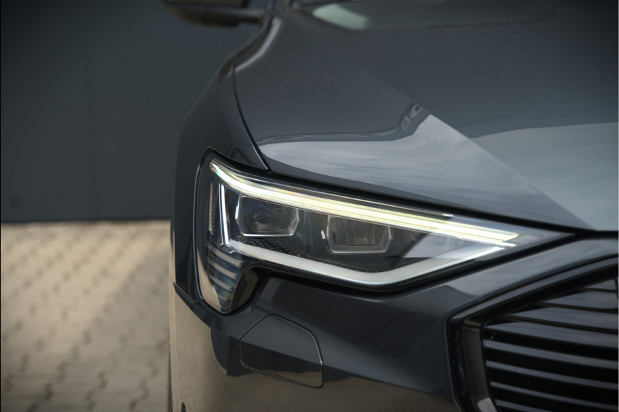 Audi e-tron 50 quattro Business edition Plus 71 kWh | Black Edition | Panoramadak | Memory Seats | Luchtvering | Adaptive Cruise Control | Keyless | Matrix LED | Leder | Stoelverwarming | NAP |
