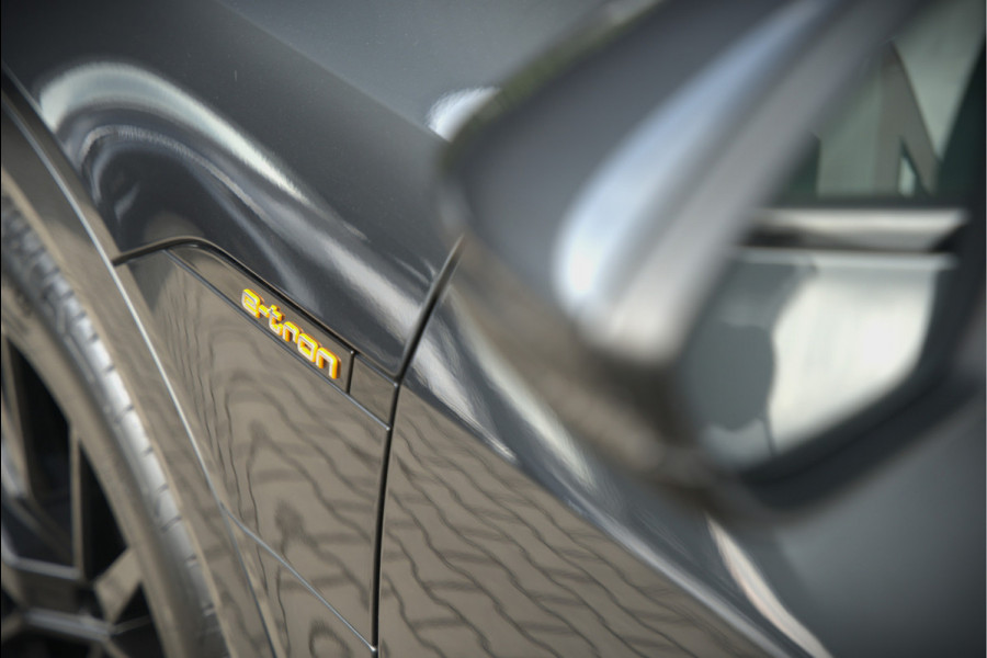 Audi e-tron 50 quattro Business edition Plus 71 kWh | Black Edition | Panoramadak | Memory Seats | Luchtvering | Adaptive Cruise Control | Keyless | Matrix LED | Leder | Stoelverwarming | NAP |