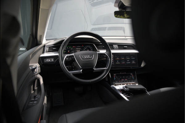 Audi e-tron 50 quattro Business edition Plus 71 kWh | Black Edition | Panoramadak | Memory Seats | Luchtvering | Adaptive Cruise Control | Keyless | Matrix LED | Leder | Stoelverwarming | NAP |