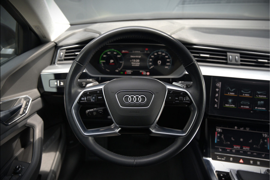 Audi e-tron 50 quattro Business edition Plus 71 kWh | Black Edition | Panoramadak | Memory Seats | Luchtvering | Adaptive Cruise Control | Keyless | Matrix LED | Leder | Stoelverwarming | NAP |