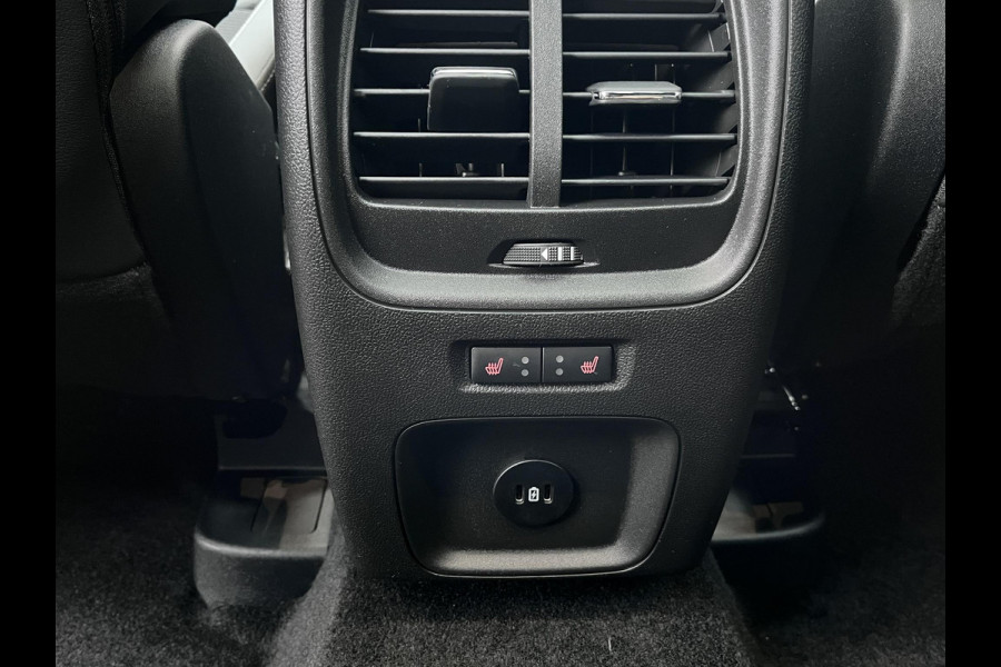 Ford Kuga 2.5 PHEV Sound Edition 243pk | Ford Voorraad | Panorama Dak | 20 inch Lichtmetaal | Winterpack | Matrix LED | Driver Assistance Pack