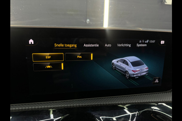 Mercedes-Benz CLA-Klasse 220 AMG Pano|Sfeer|Camera|Nightpakket