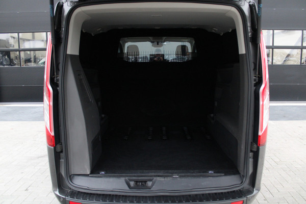 Ford Tourneo Custom 320 2.0 TDCI L2H1 185pk - 2x Schuif - Xenon - Trekhaak - Standkachel - Leder - Camera - Carplay - Blindspot - Rijklaar